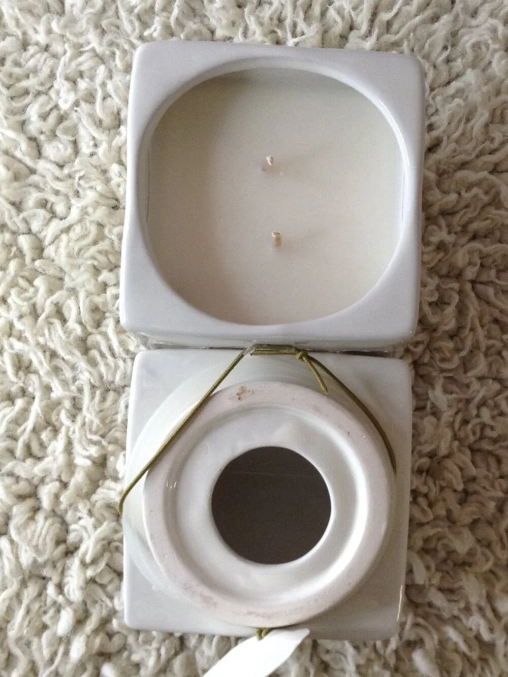NWT 14 oz Fireside Glow Scented Candle Ceramic/Earthenware House Holiday Scents